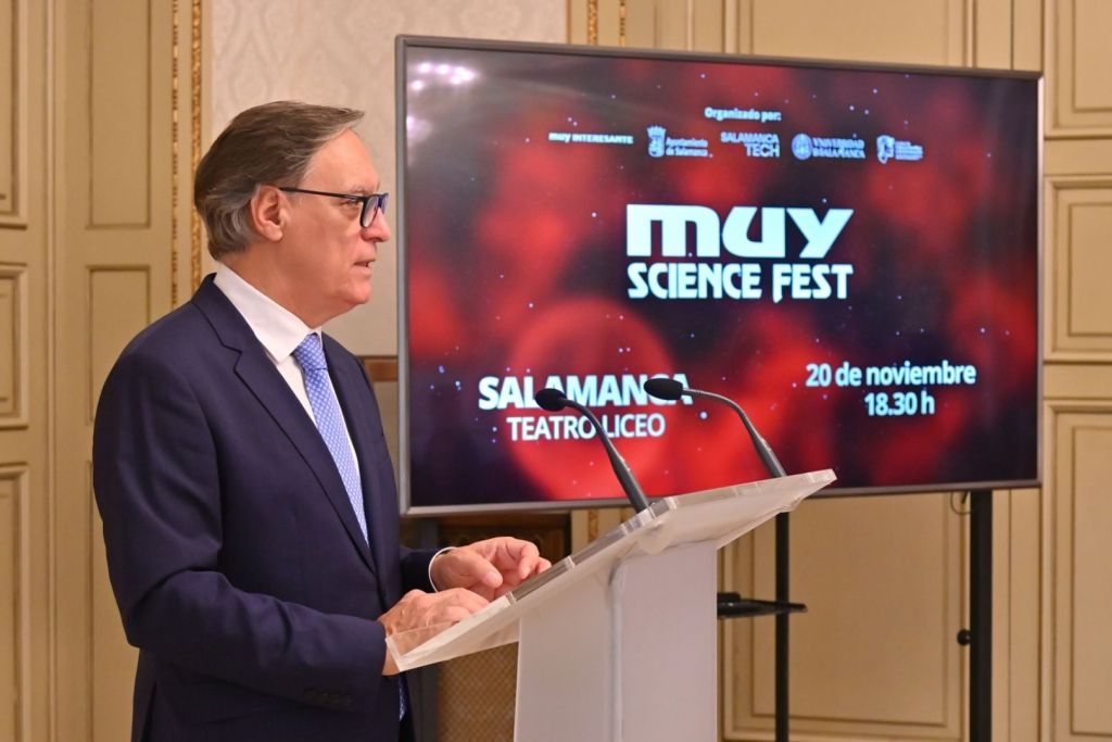 El alcalde de Salamanca, Carlos García Carbayo, destacó la apuesta de la ciudad por la ciencia y la innovación