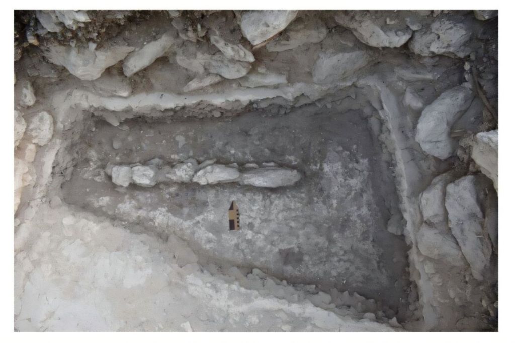 Vista de la subestructura 6L-20 desde el sur