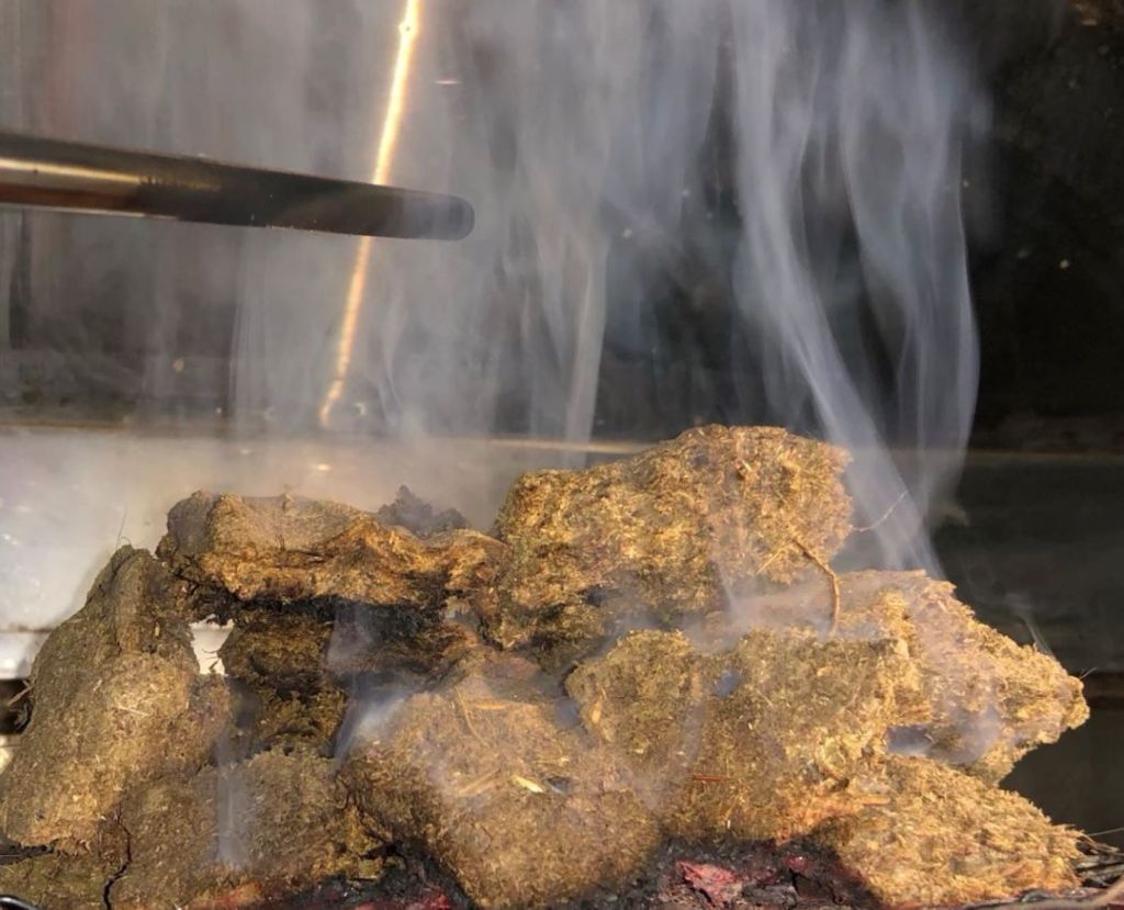 Uso de estiércol como combustible