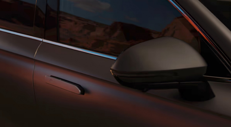 Descubre el buque insignia español: 425 CV de potencia, 140 km eléctricos y un interior premium con masaje y asientos de gravedad cero. Versatilidad 5+2.